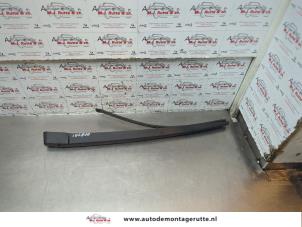 O185865 Gebruikte ruitenwisserarm achter Volvo C30