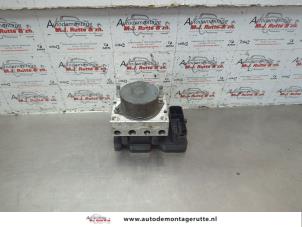 O186008 Gebruikte abs pomp Fiat Panda