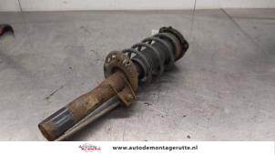 O186039 Gebruikte veerpoot links-voor Volkswagen Golf