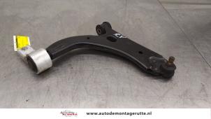 O186267 Gebruikte triangel rechts-voor Mazda 2.