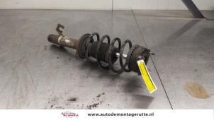 O186282 Gebruikte schokdemperpoot links-voor Ford Fiesta