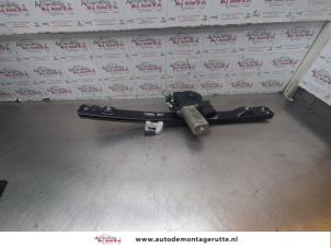 O186296 Gebruikte ruitmechaniek 4deurs links-achter BMW 3-Serie