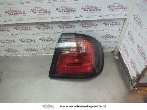 O186329 Gebruikte achterlicht rechts Nissan Primera