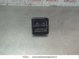 O186332 Gebruikte elektrisch raam schakelaar Volkswagen Beetle