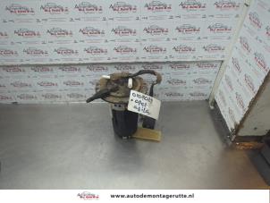 O186352 Gebruikte brandstofpomp elektrisch Opel Agila
