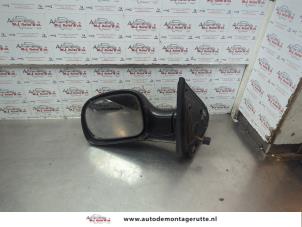O186355 Gebruikte spiegel buiten links Chrysler Voyager