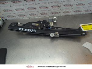 O186382 Gebruikte ruitmechaniek 4deurs links-achter BMW 5-Serie