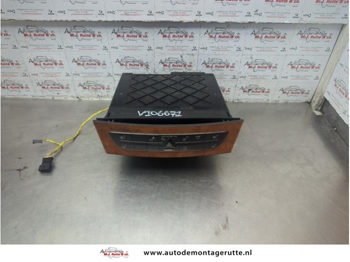 Gebruikte CD Wisselaar Mercedes E-Klasse O186505