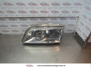 O186507 Gebruikte linker koplamp Volvo V40