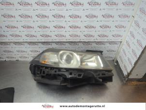 O186517 Gebruikte rechter koplamp Renault Megane