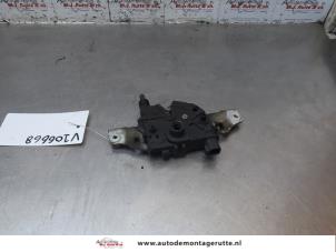 O186561 Gebruikte slotmechaniek motorkap Ford Mondeo