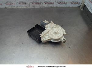 O186577 Gebruikte raammotor portier Volkswagen Golf