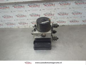 O186590 Gebruikte abs pomp Volkswagen Golf Plus