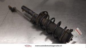 O186616 Gebruikte schokdemperpoot rechts-voor Volkswagen Golf Plus