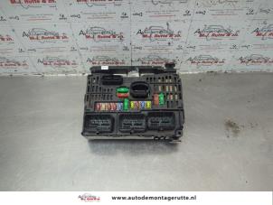 O186661 Gebruikte zekeringkast Peugeot 407