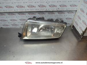 O186680 Gebruikte linker koplamp Skoda Fabia