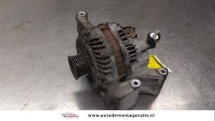 O186692 Gebruikte alternator Mazda 5.