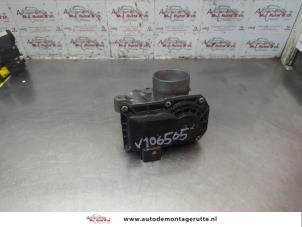 O186724 Gebruikte gasklephuis Renault Twingo