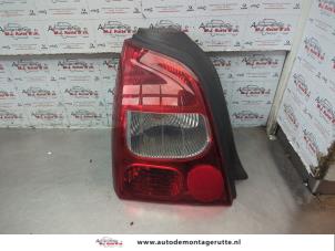 O186728 Gebruikte achterlicht links Renault Twingo