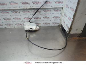 O186727 Gebruikte deurslot mechaniek 4deurs rechts-voor Renault Twingo