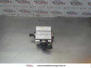 O186797 Gebruikte hogedrukpomp Volkswagen Touran