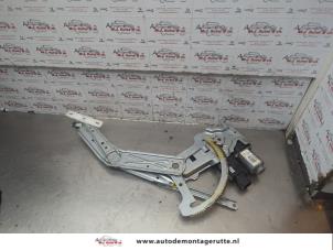 O186805 Gebruikte ruitmechaniek 4deurs rechts-voor Opel Meriva