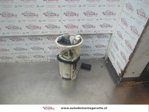 O186859 Gebruikte brandstofpomp mechanisch Volkswagen Golf Plus