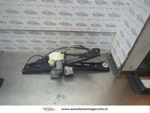 O186861 Gebruikte ruitmechaniek 4deurs links-voor Mercedes E-Klasse