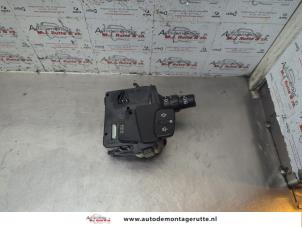 O186968 Gebruikte ruitenwis schakelaar Renault Clio