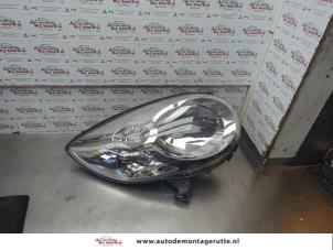 O186990 Gebruikte rechter koplamp Citroen C1