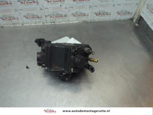 Dieselpomp van een Fiat Doblo Cargo (263) 1.3 MJ 16V DPF Euro 5 2013