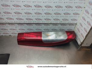 O187068 Gebruikte achterlicht links Mercedes Vito
