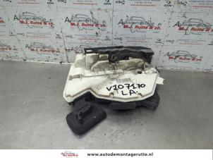 O187072 Gebruikte portierslot mechaniek 4deurs links-achter Volkswagen Polo