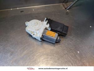 O187116 Gebruikte raammotor portier Volkswagen Bora