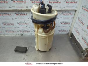 O187132 Gebruikte brandstofpomp elektrisch Volkswagen Bora