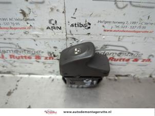 O187141 Gebruikte ruit schakelaar elektrisch Renault Megane Scenic