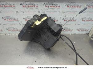 O187175 Gebruikte portierslot mechaniek 4deurs rechts-voor Mercedes E-Klasse