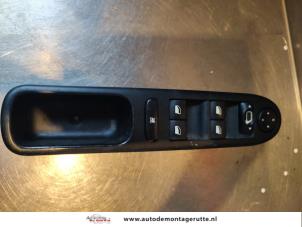 O187199 Gebruikte combischakelaar ramen Peugeot 307