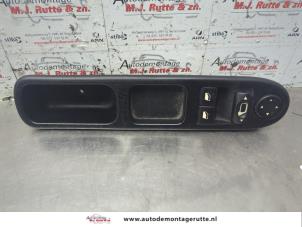 O187216 Gebruikte combischakelaar ramen Peugeot 307