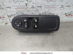 O187239 Gebruikte schakelblok ruiten Peugeot 308