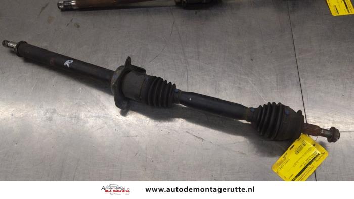 Gebruikte Aandrijfas rechts-voor Mercedes B-Klasse O187253