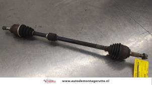 O187258 Gebruikte steekas rechts-voor Nissan Note