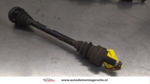 O187261 Gebruikte steekas links-achter BMW 3-Serie