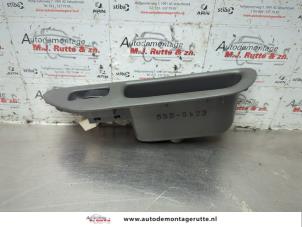 O187272 Gebruikte raam schakelaar elektrisch Opel Agila