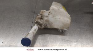O187294 Gebruikte ruitensproeiertank voor Peugeot 107