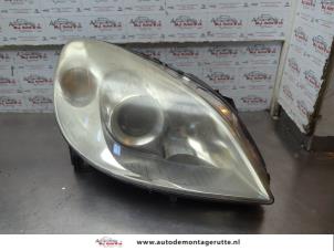 O187327 Gebruikte rechter koplamp Mercedes B-Klasse