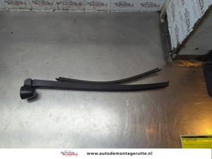 O187358 Gebruikte ruitenwisserarm achter Skoda Fabia