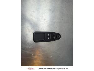 O187364 Gebruikte combischakelaar ramen Citroen Jumpy