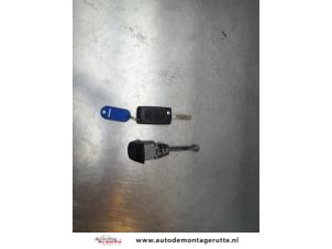 O187366 Gebruikte portierslot cilinder links Citroen Jumpy