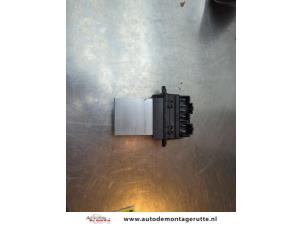 O187385 Gebruikte kachel weerstand Chrysler Voyager